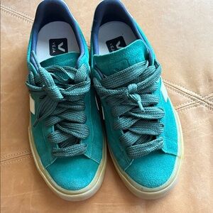 Veja Campo Bold suede sneakers in the 'Golf Pierre' (green).